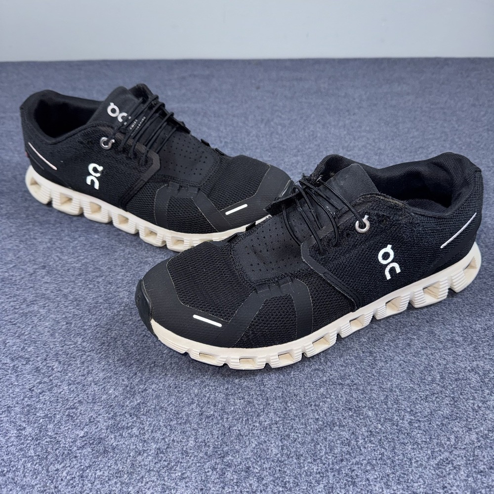 ON Cloud 5 Black/White Running Shoes 59.98904 Womens Size 8.5